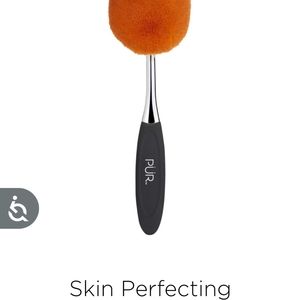 Pur Foundation brush skin perfecting